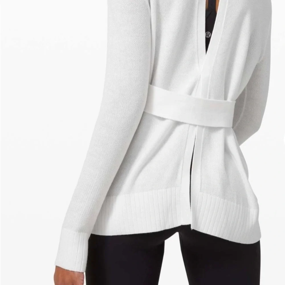 Lululemon sincerely yours Sweater White